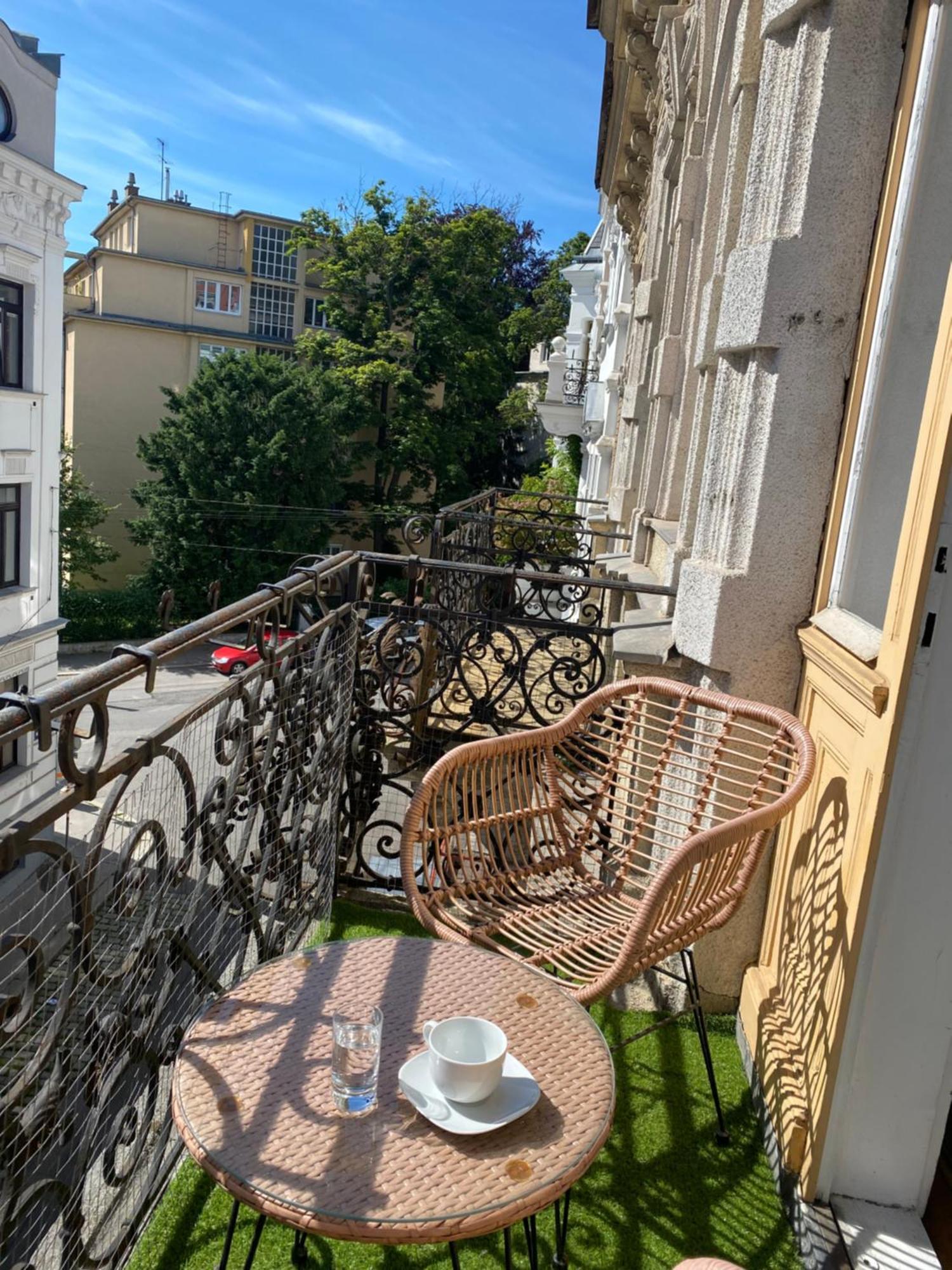 Grosszuegiger Wiener Altbau Gleich Neben Schoenbrunn Bagian luar foto