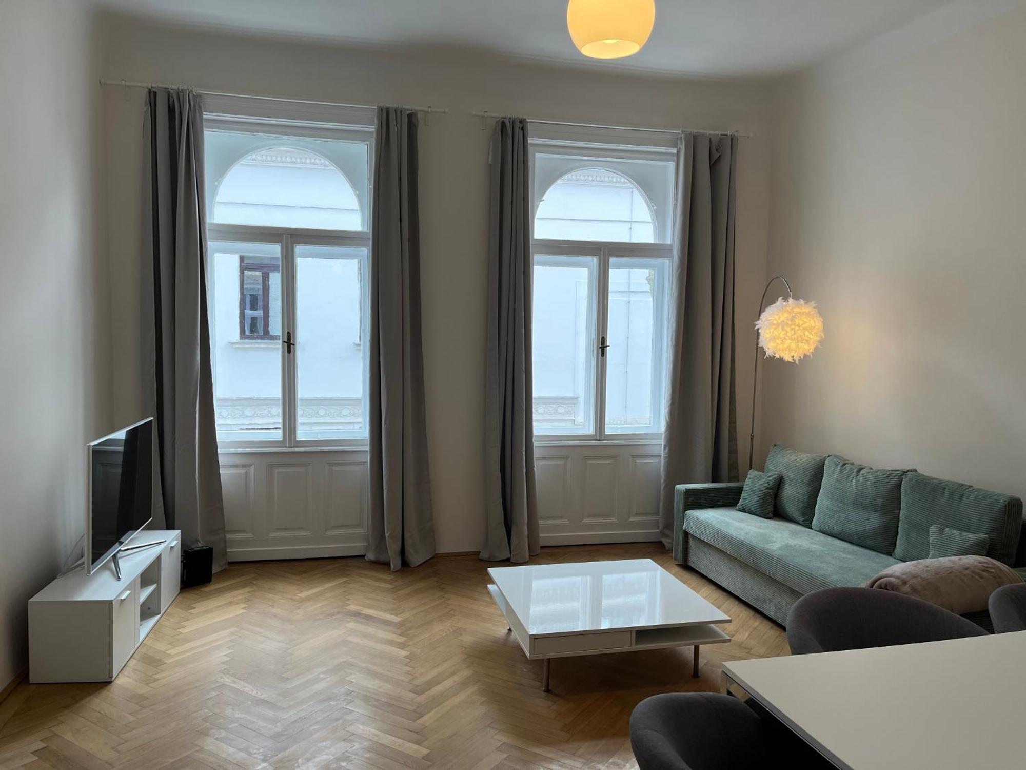 Grosszuegiger Wiener Altbau Gleich Neben Schoenbrunn Bagian luar foto
