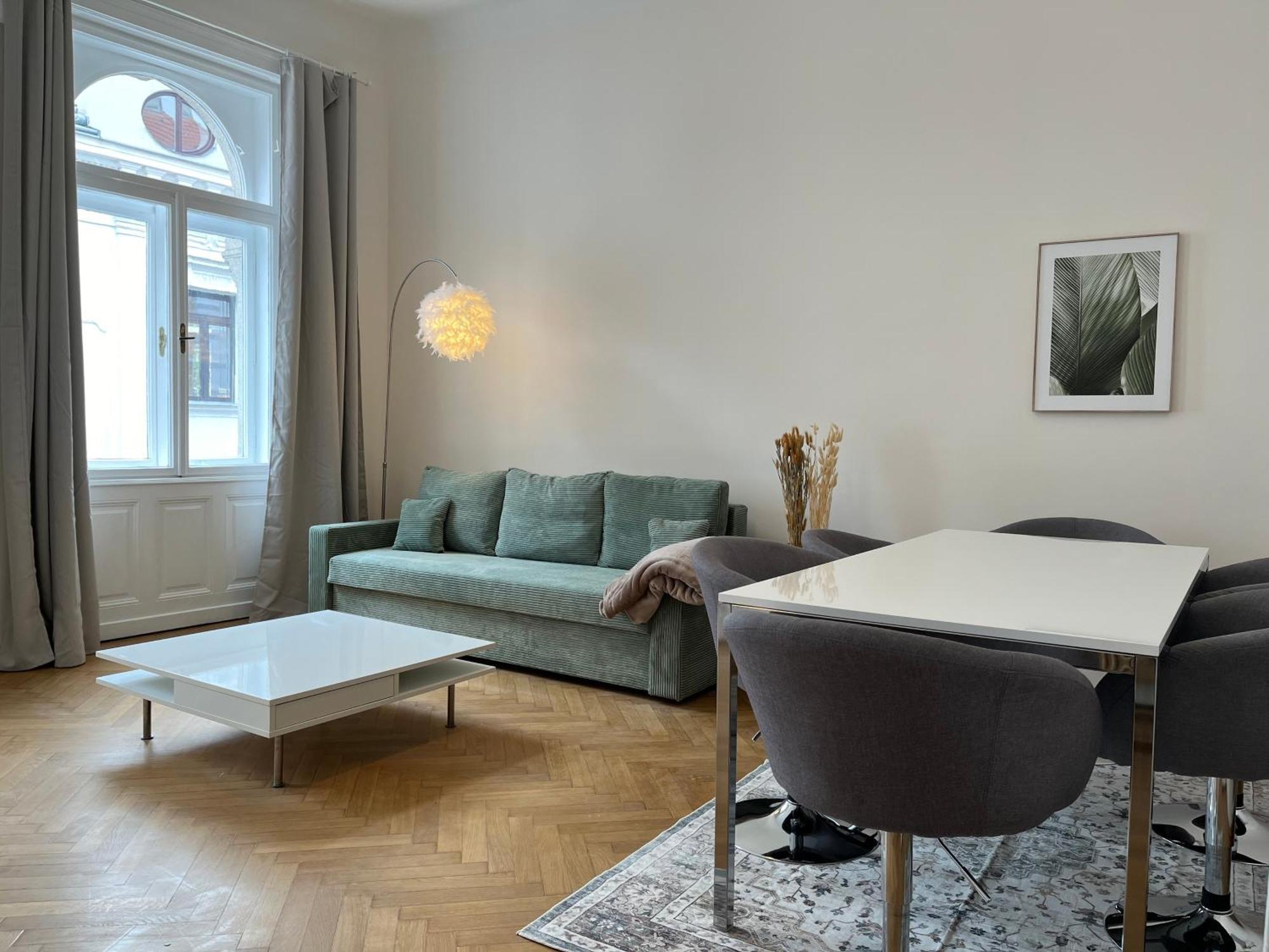 Grosszuegiger Wiener Altbau Gleich Neben Schoenbrunn Bagian luar foto